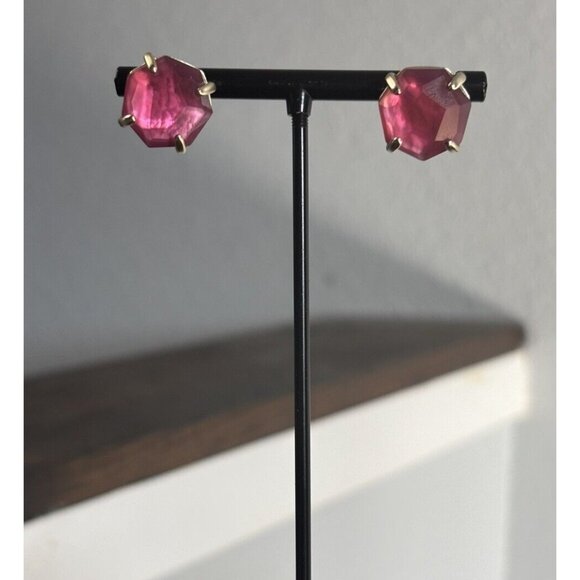 Kendra Scott BERRY ILLUSION In Gold ELLMS Stud Earrings - Picture 1 of 5